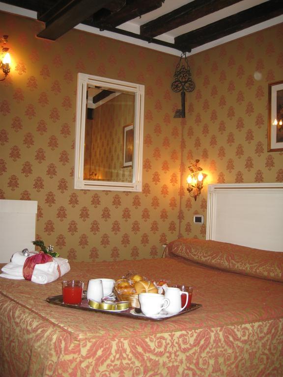 Ca' San Vio Bed and Breakfast Venedig Eksteriør billede